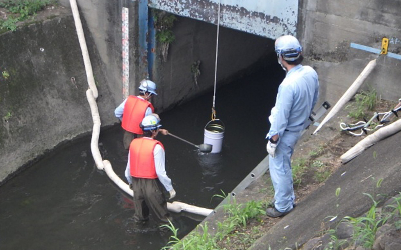 油漏洩訓練(熊谷工場)