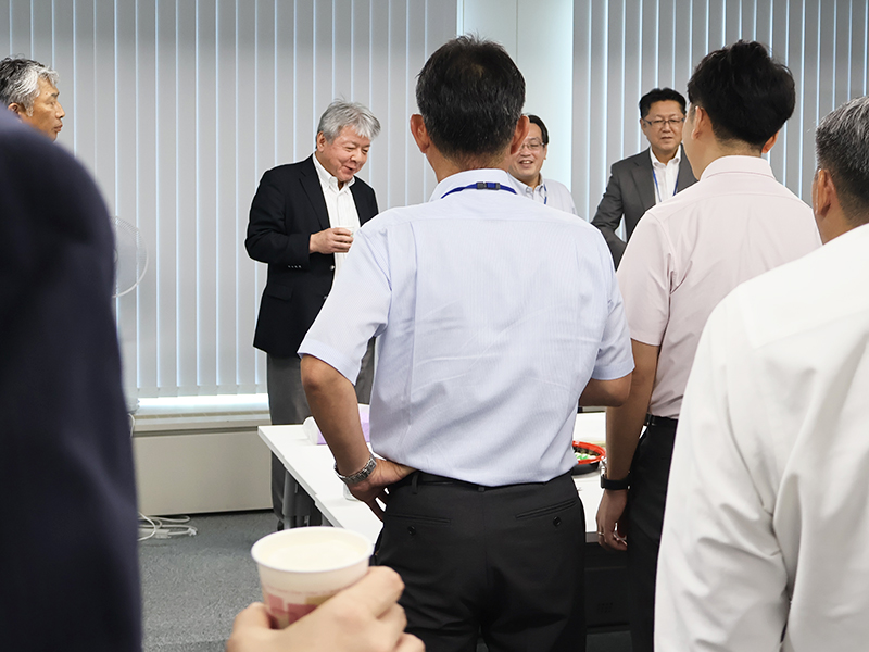 Senior Executive Officer Matsui in the Tokyo Branch