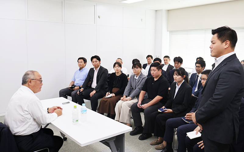 Chairman Fushihara in the Chugoku Branch