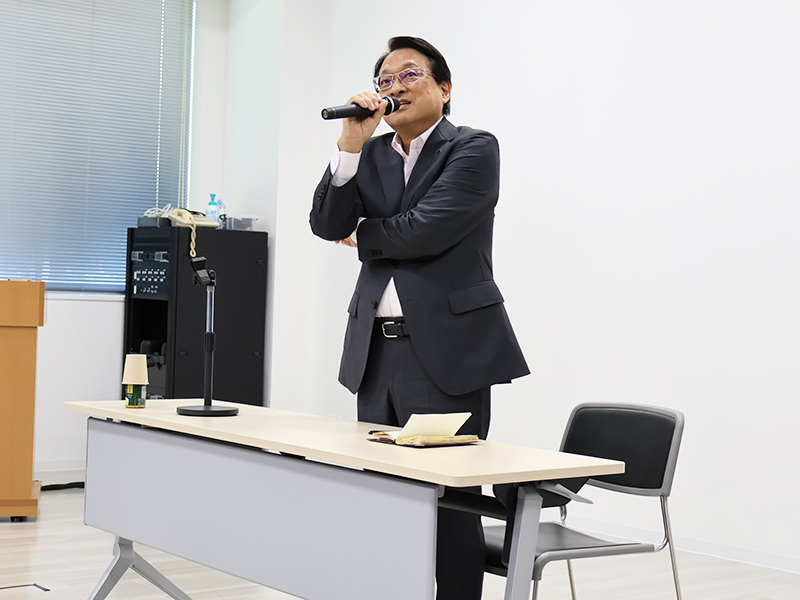 President Taura in the Kamiiso Plant